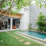Villa Lora: Retreat For Tranquility And Bliss