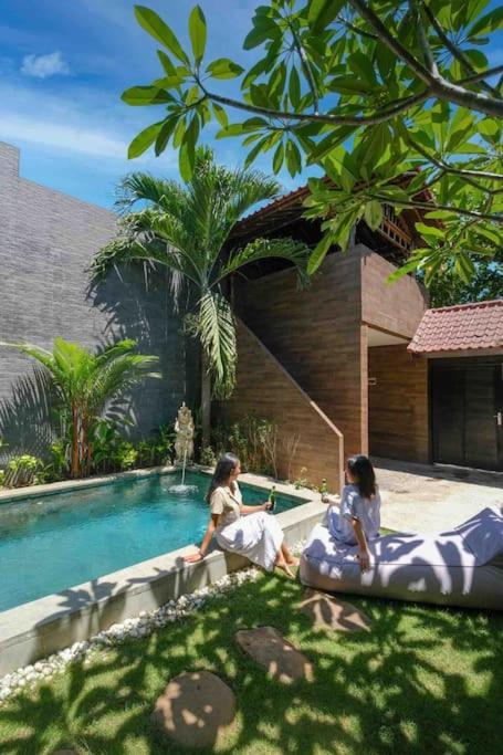 Lora: Retreat For Tranquility And Bliss *