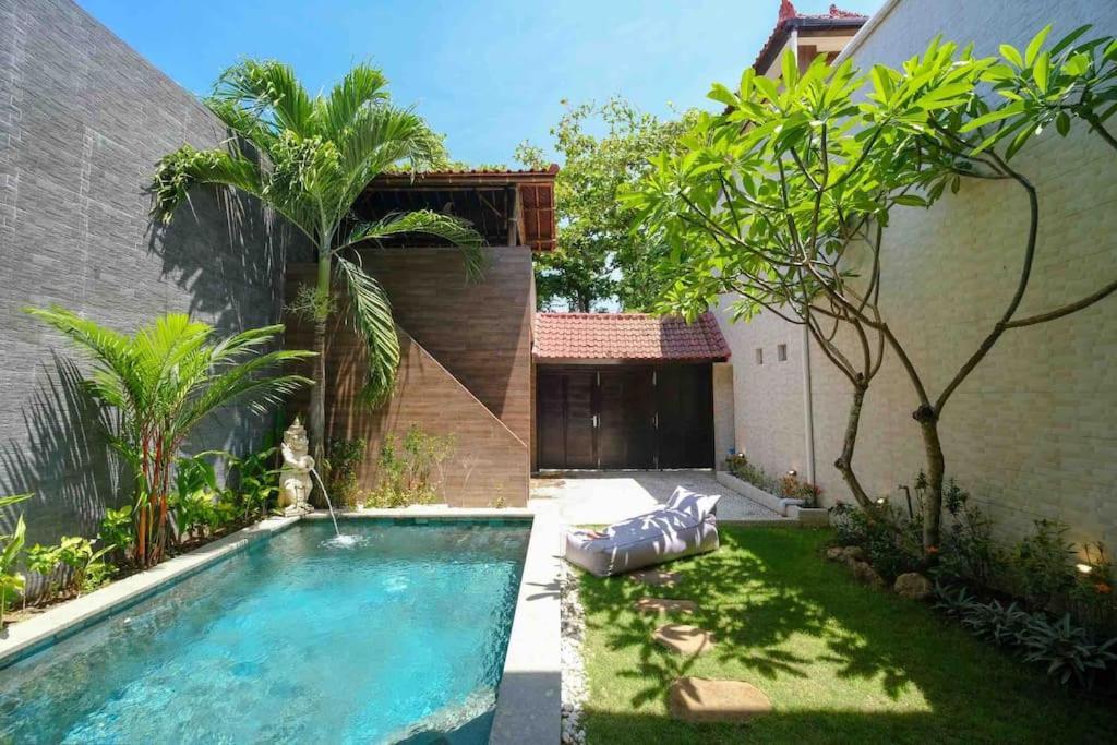 Lora: Retreat For Tranquility And Bliss *